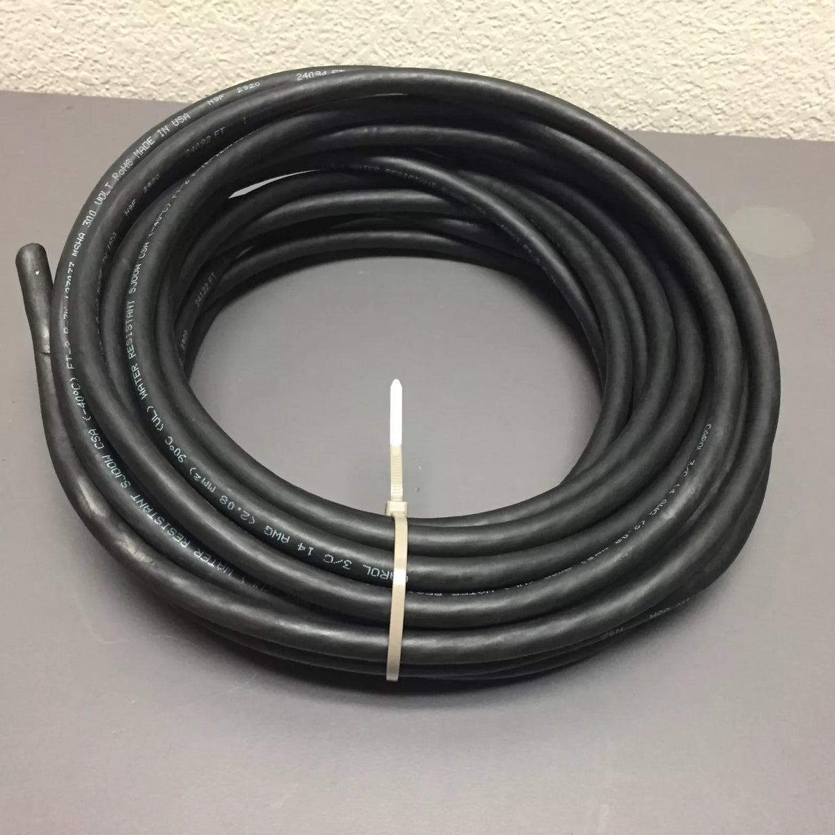 Carol 01360 14 AWG/3 Cond SJOOW 300V Portable Power Cable Cord Cable 40FT
