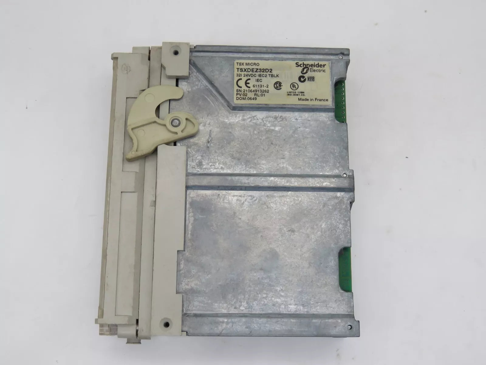SCHNEIDER ELECTRIC TELEMECANIQUE TSX3710101 PLC Rack 124VAC Modicon TSX MICRO
