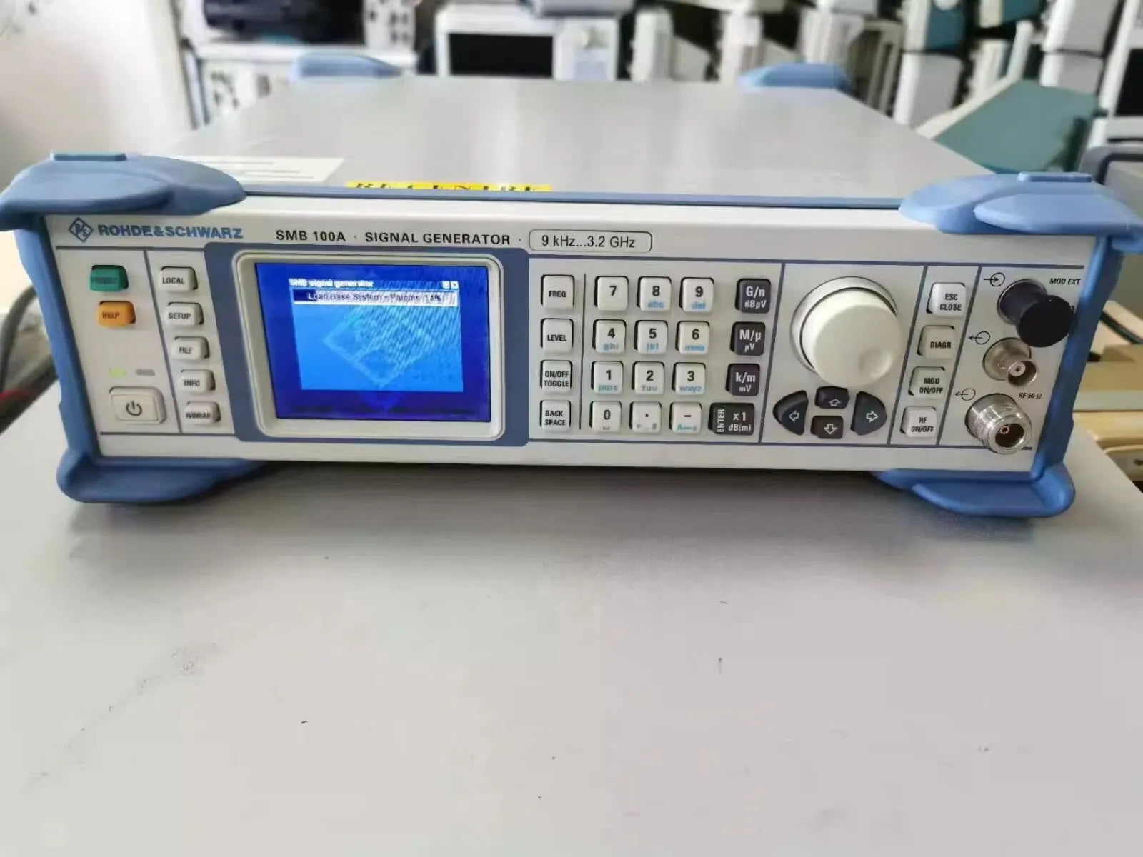 Rohde & Schwarz SMB100A RF Microwave Signal Generator 9 kHz to 3.2 GHz