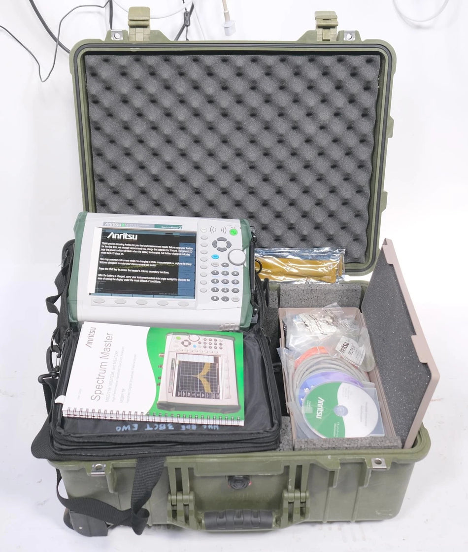 Anritsu MS2721B Spectrum Analyzer 9kHz - 7.1GHz Opt 20 Tracking Generator w Case