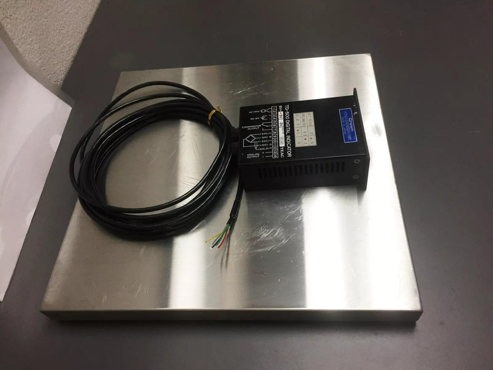 Yutaka TL-PS3-100K Load Cell Scale with Teac TD-500 Digital Transducer Indicator