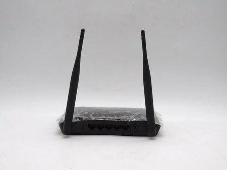 D-Link DIR-615 Wi-Fi Router with Fast Ethernet Ports and High-Gain Antennas