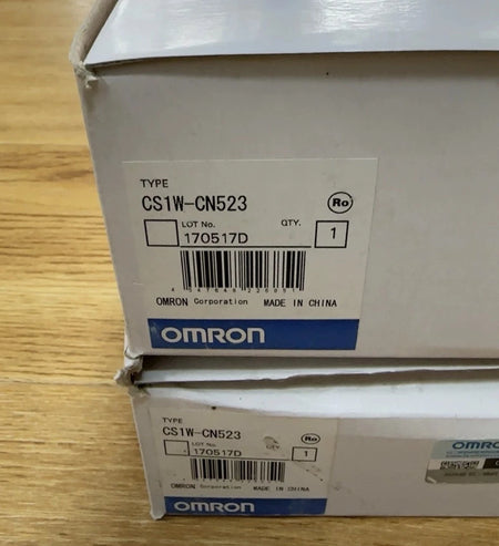 New Original Omron CS1W-CN523 CS1W-CN523 Connector Cable