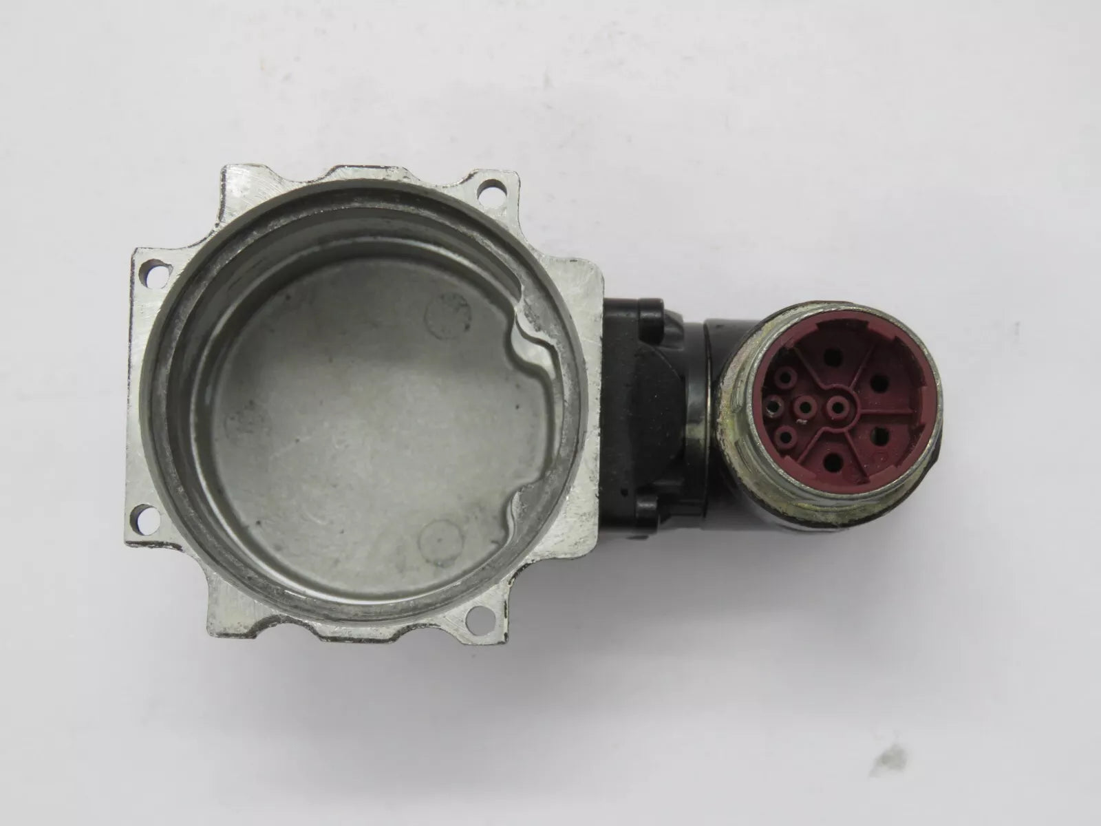 Allen Bradley VPL-B0632F-PK14AA Servo Motor Back Casing with Connector