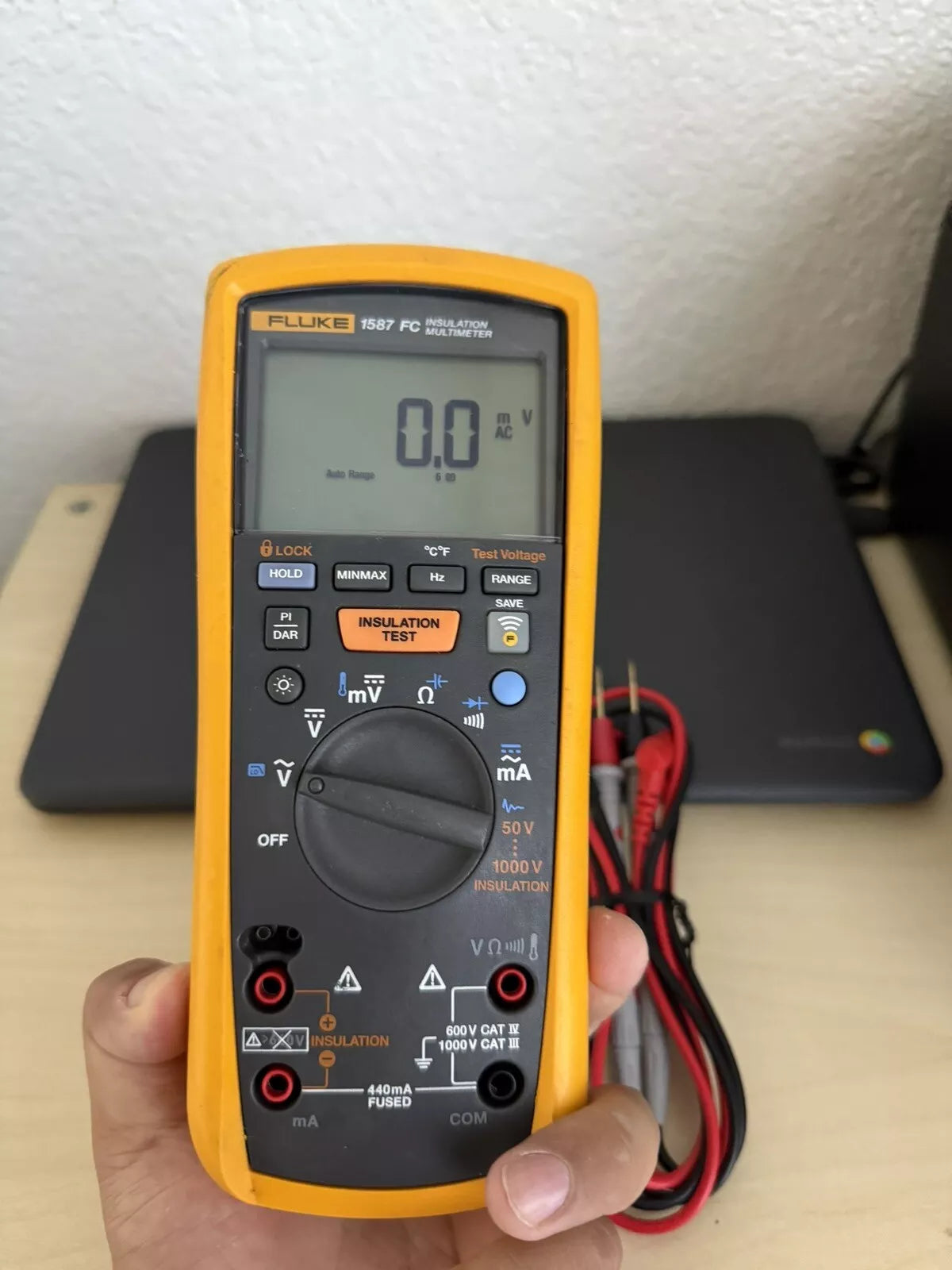 Fluke 1587 FC 2 in 1 Handheld Digital Insulation Multimeter