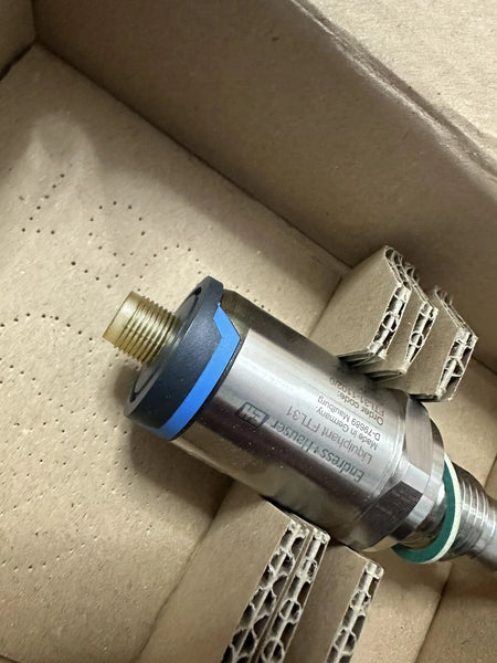 Endress Hauser FTL31-1102/0 Liquiphant FTL31 Vibrating Level Switch 10-30V-DC