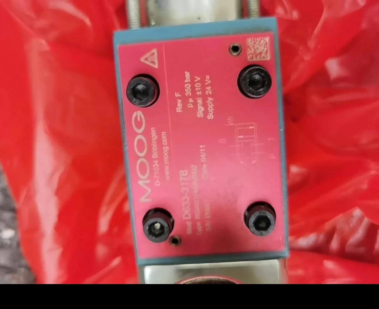 Moog D633-317B: Hydraulic Proportional Valve for Precise Control