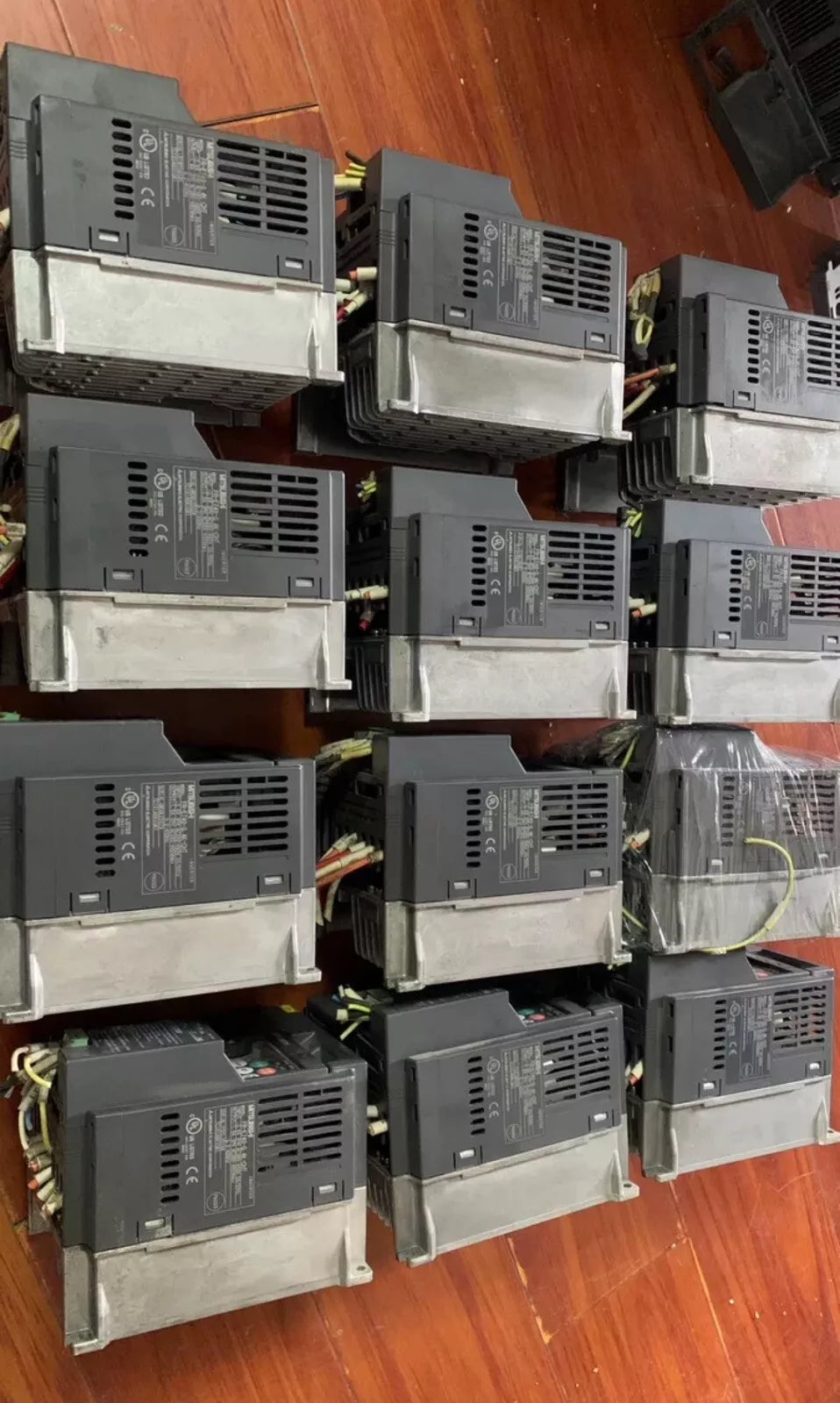 FR-E740–5.5K-CHT Variable Frequency Drive for Industrial Applications