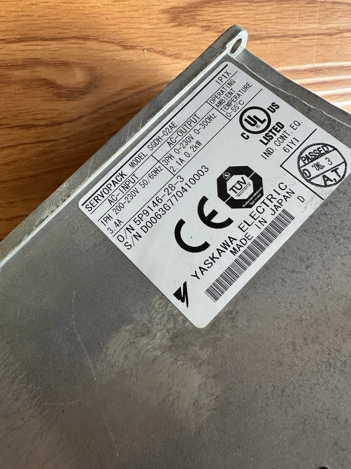 SGDH-02AE Servo Drive with Advanced Features