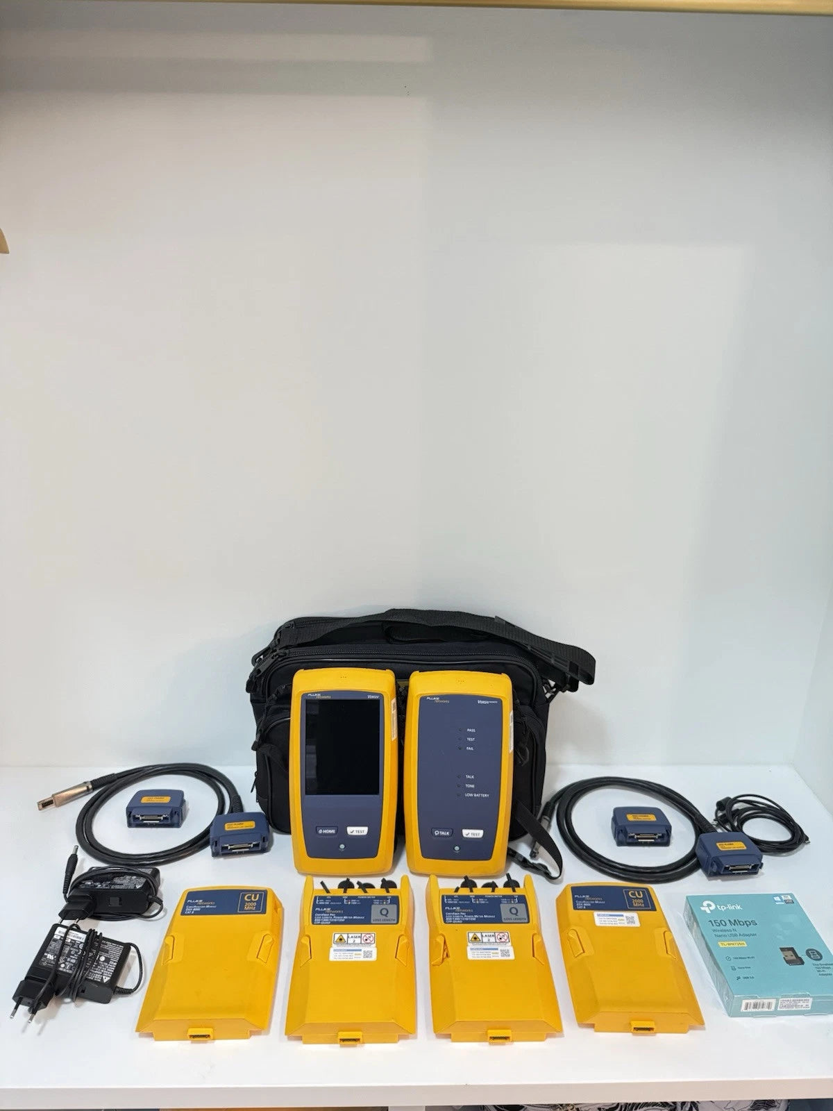 FLUKE Networks DSX-8000QI 2 GHz Cable Analyzer with Quad OLTS CAL-2024