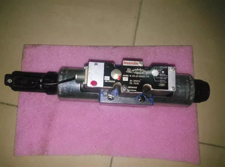 Rexroth 4WREE 10 E75-22/G24K31/A1V Proportional Directional Control Valve