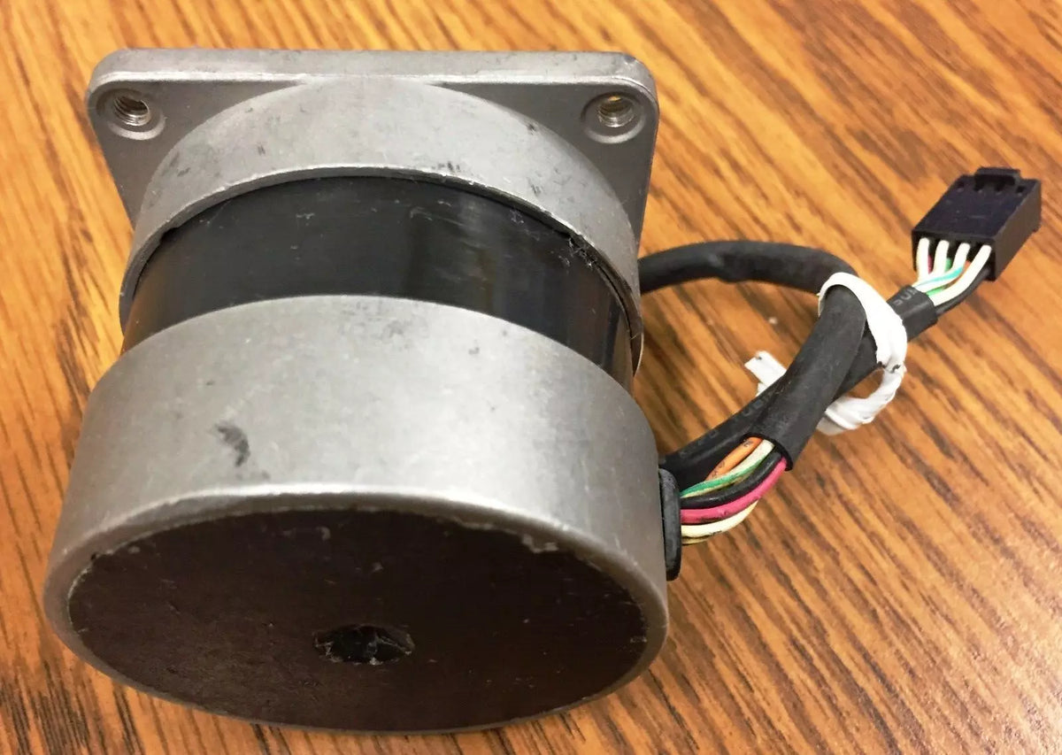 Nippon Pulse Motor PJ5001W-17 Stepper Motor