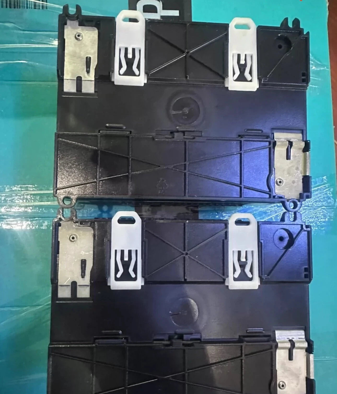 1764-24BWA B: Wireless Dual-Band Router for High-Speed Internet Access