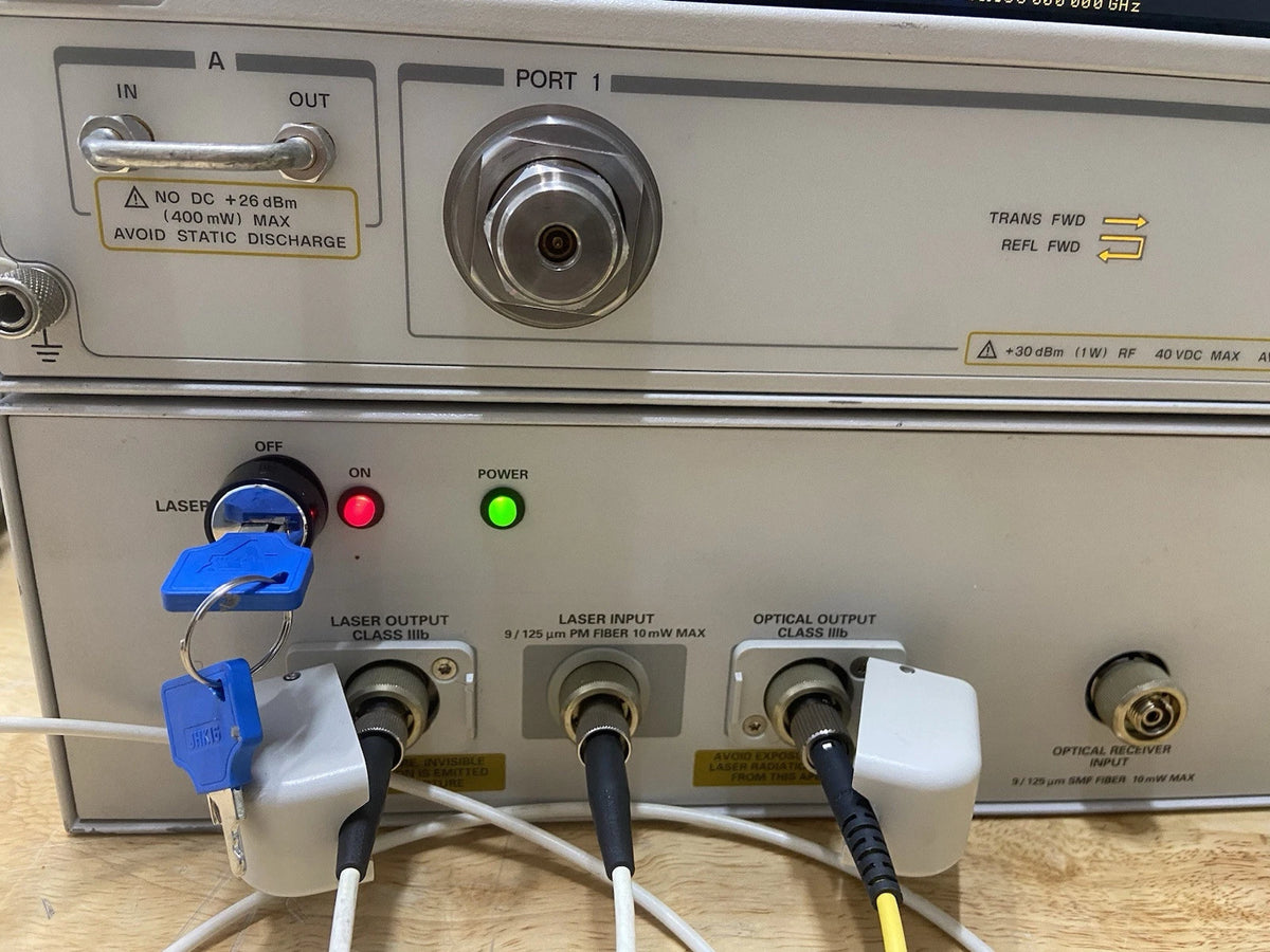 Agilent 8703B 8720ES Lightwave Component Network Analyzer 50MHz-20GHz OPT:155
