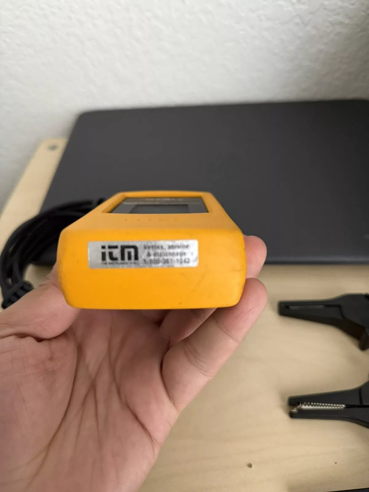 FLUKE 9040 Digital Phase Rotation Indicator Meter