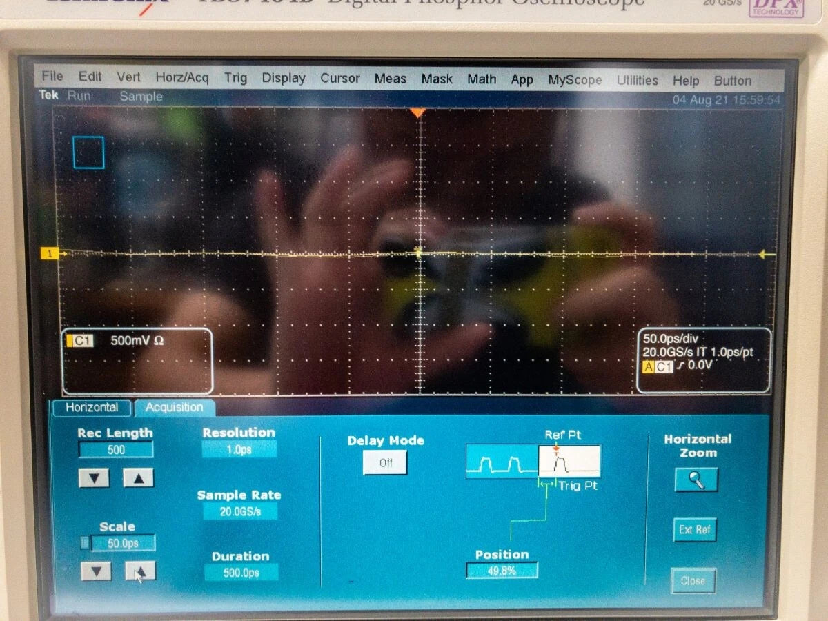 Tektronix TDS7404B 4GHz 4ch 20GS/s 32M Digital Oscilloscope