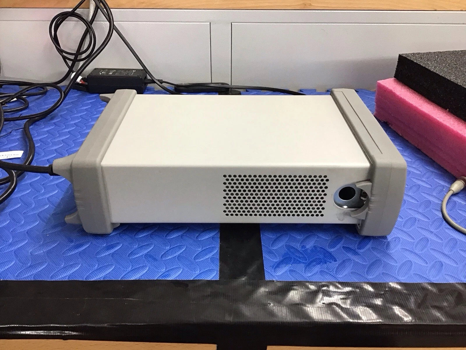 Agilent 33250A 80 MHz Function & Arbitrary Waveform Generator with Option 1 - Calibrated!