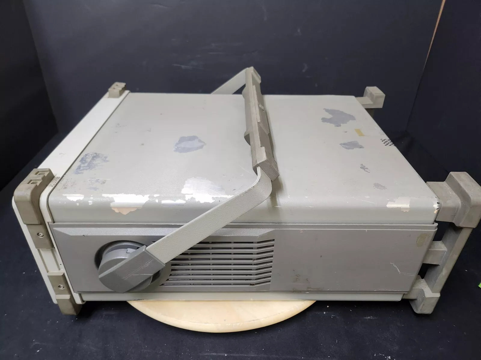 HP 8561E Portable Spectrum Analyzer 30 Hz to 6.5 GHz AS-IS