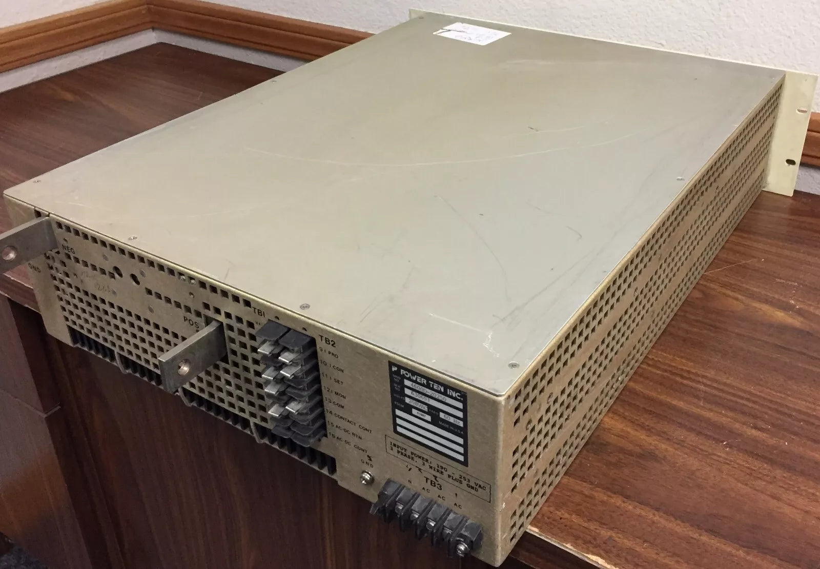 Power Ten 4600D-20250 Heavy Duty DC Power Supply 0-20 Volts DC 0-250 Amps