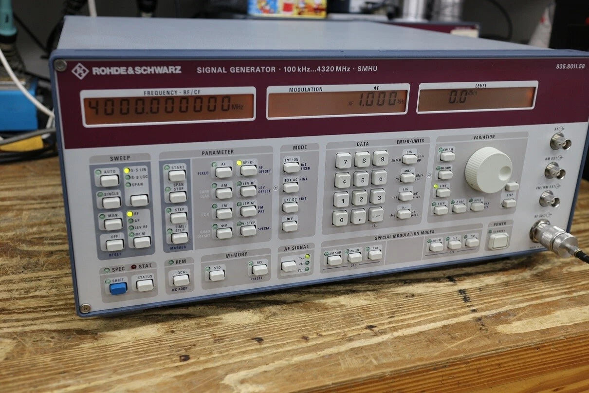 Rohde&Schwartz SMHU 0.1-4320MHz Signal Generator