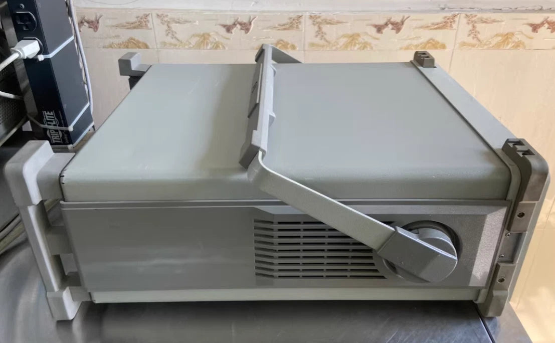 1pcs HP Agilent 8561E Spectrum Analyzer 20 Hz-6.5 Ghz