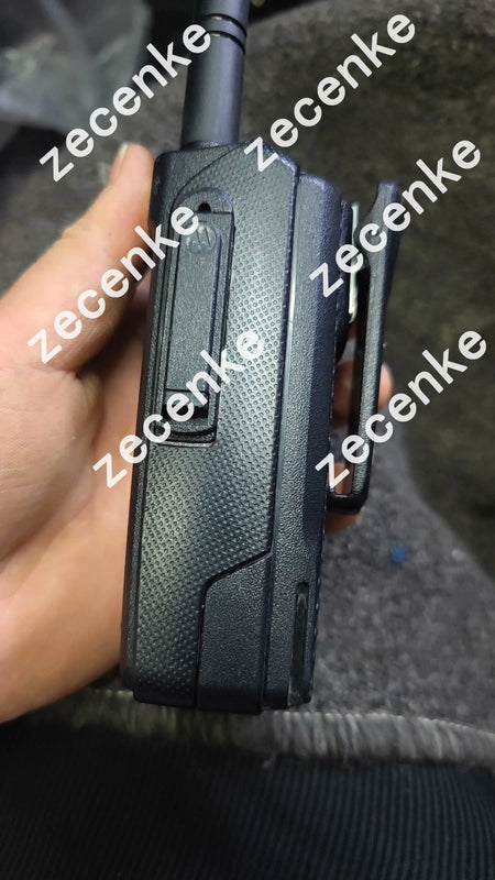 Motorola XIR P6620i Walkie-Talkie with Long Battery Life