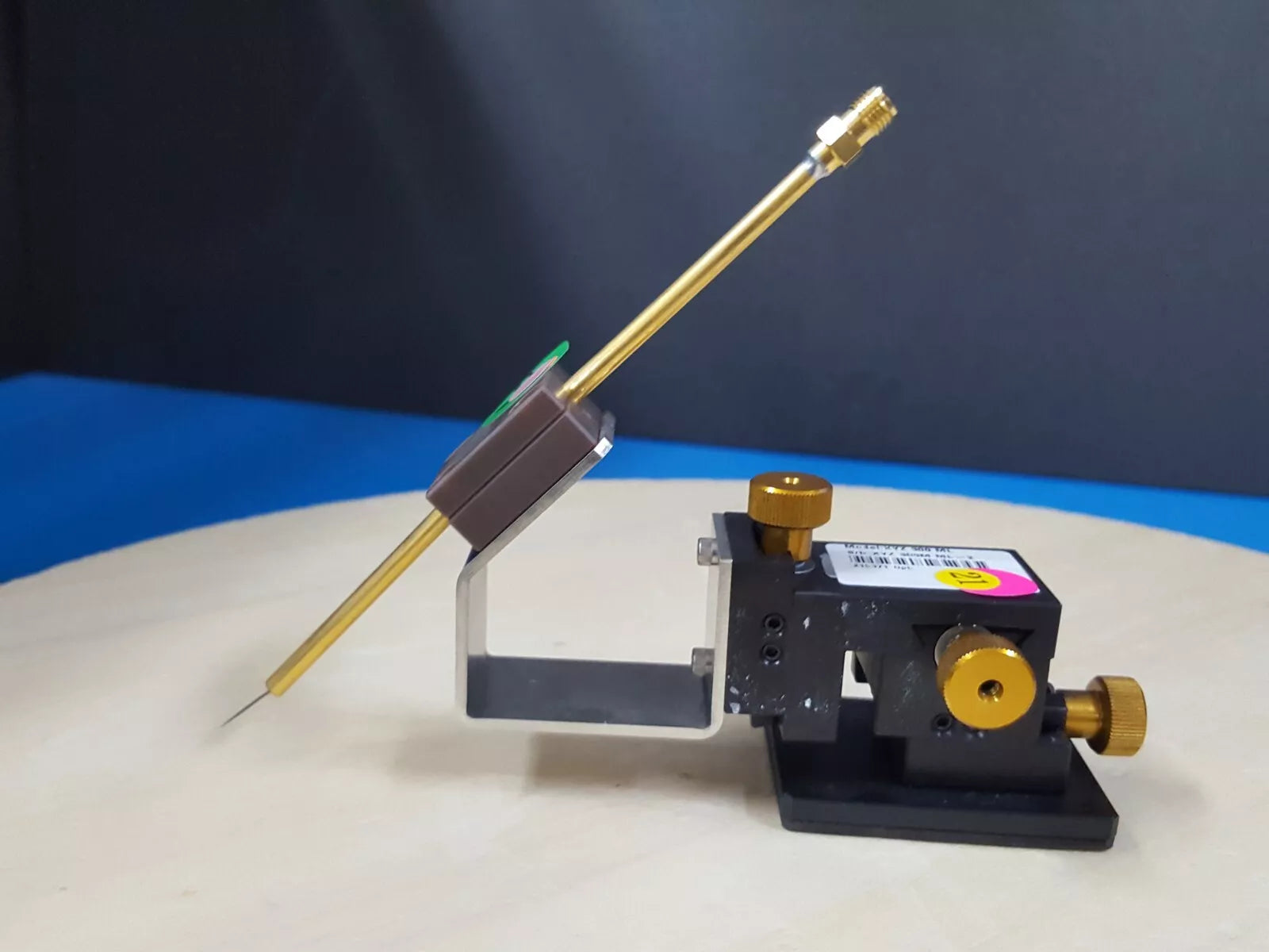 Quarter XYZ 300M ML Test Micro Positioner - 2