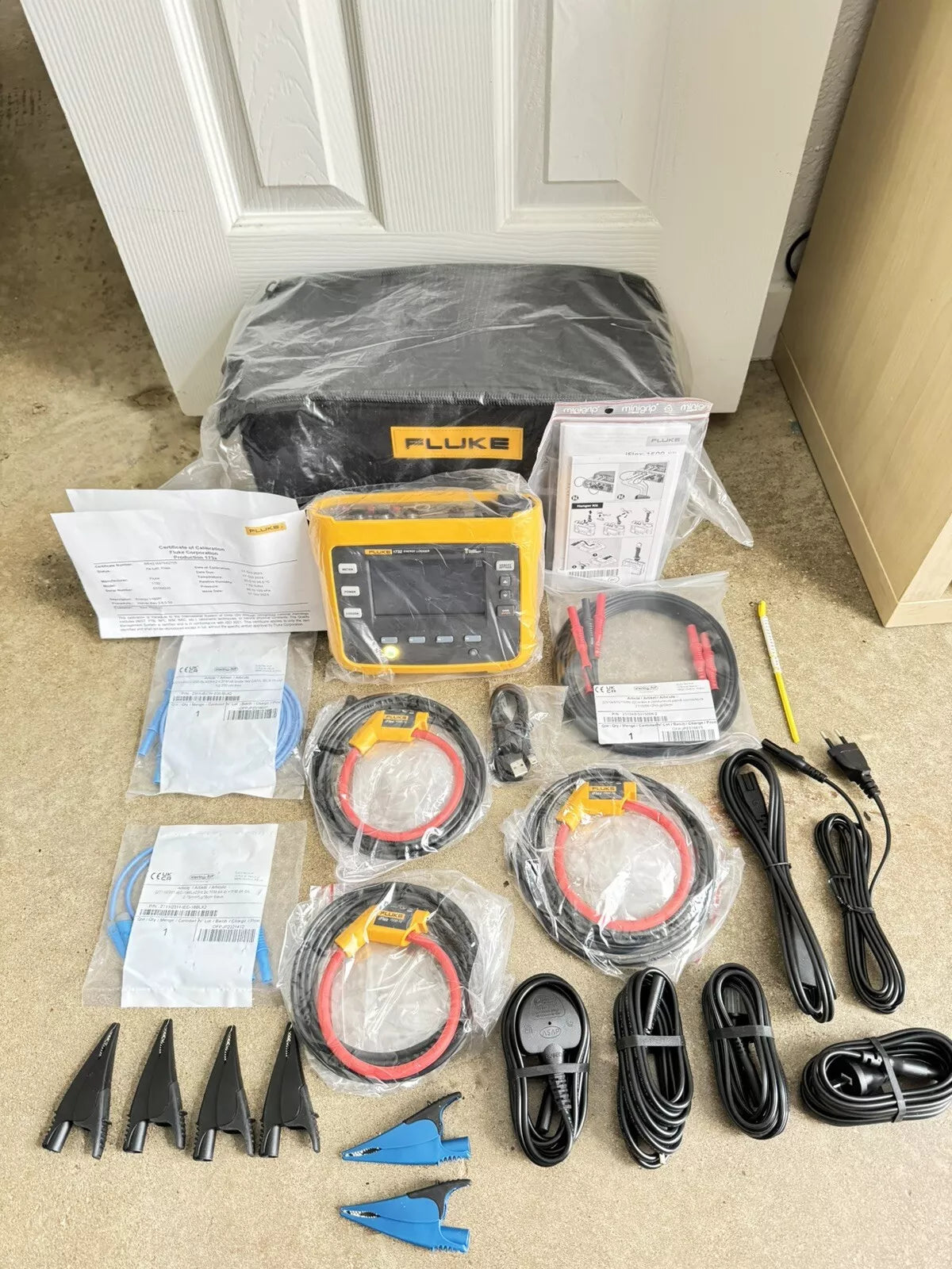 Fluke 1732 Three-Phase Energy Logger with iFlex 1500-12 (CALIBRATED 2023-2024)