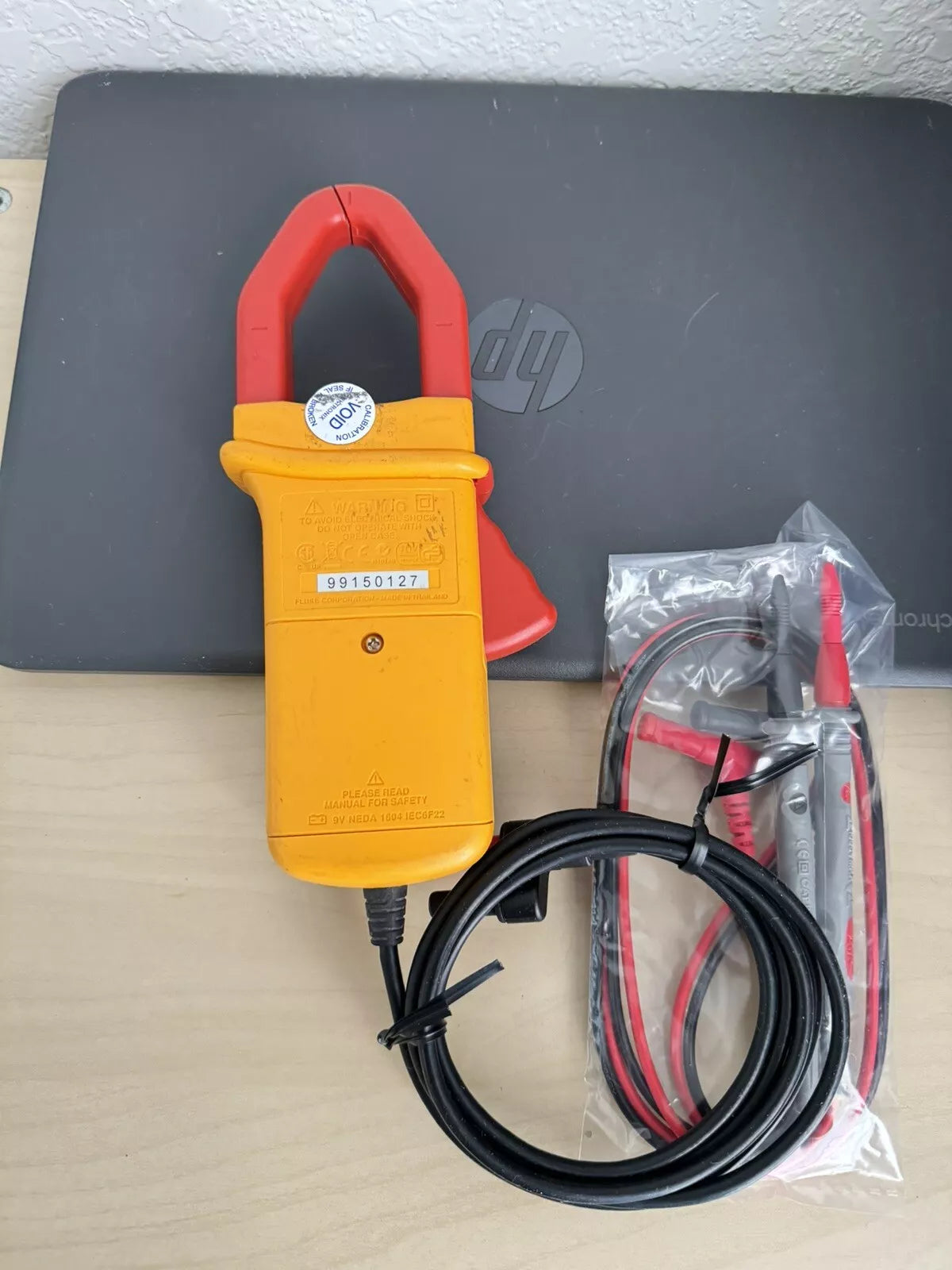 Fluke I1010 AC/DC Current Clamp with Leads