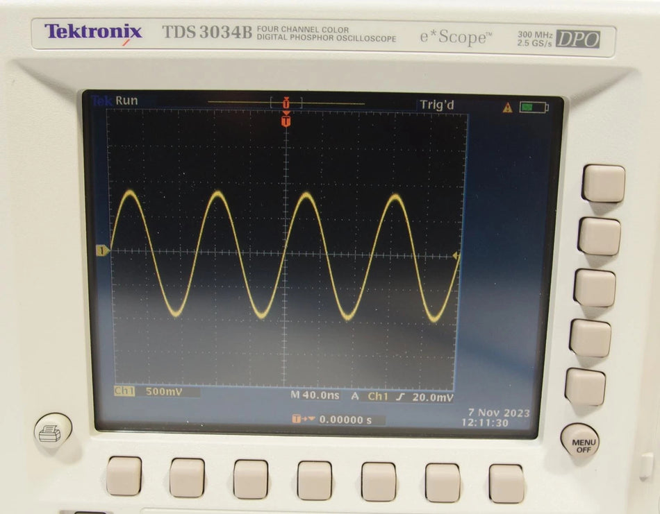 Tektronix TDS3034B 4 CH Digital Oscilloscope 300 MHz 2.5GS/s, FFT /TRG /TMT/ VID