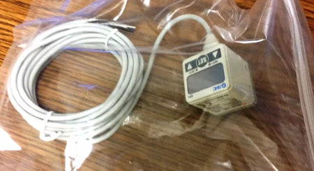 SMC ISE40-M5-22L Digital Pressure Switch