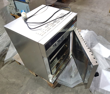 Memmert UFE 400 Laboratory Oven