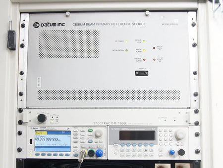 Stanford Research Systems FS725 10 MHz Rubidium Benchtop Oscillator