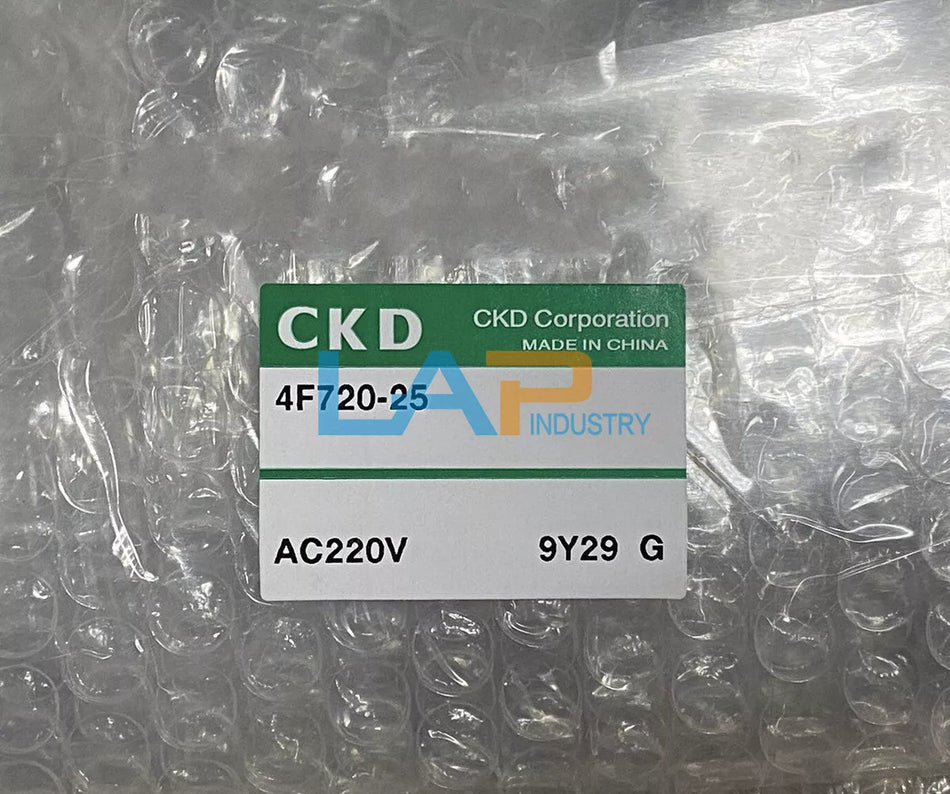 1PCS New For CKD Solenoid Valve 4F720-25 AC220V