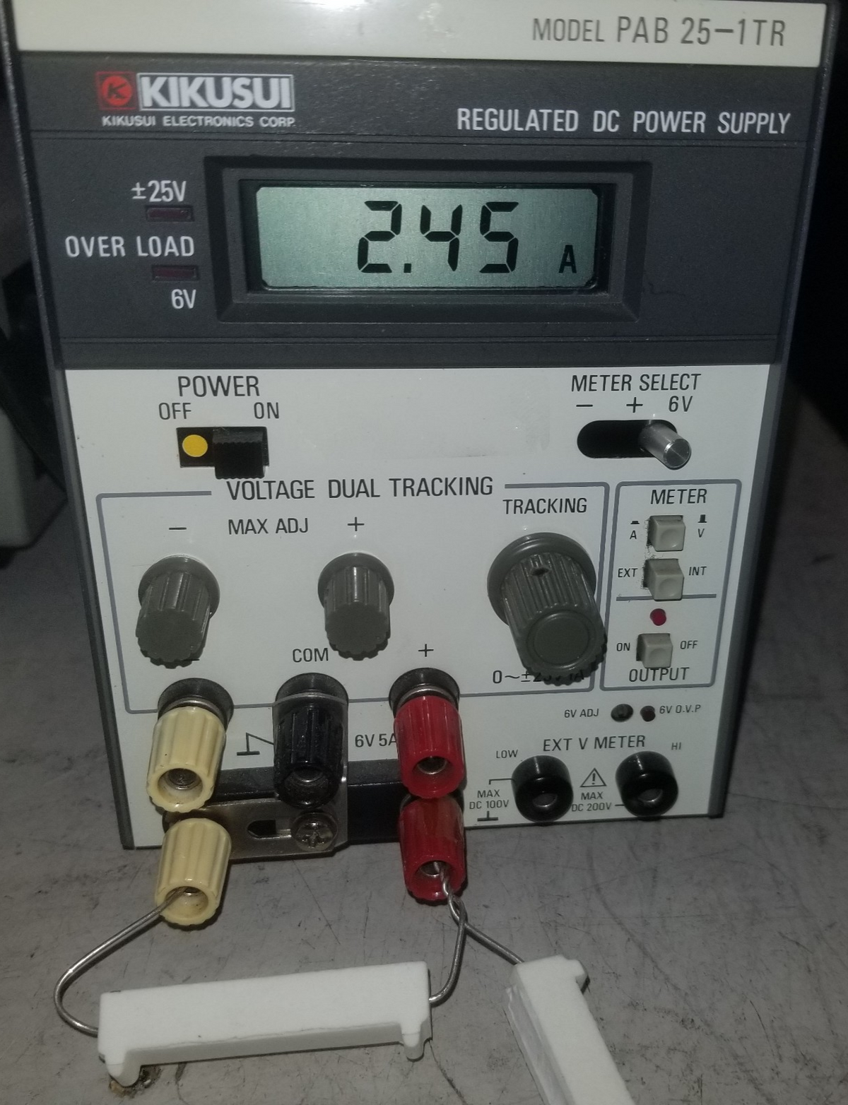 Lab Power Supply 2x25V 6V Triple Output