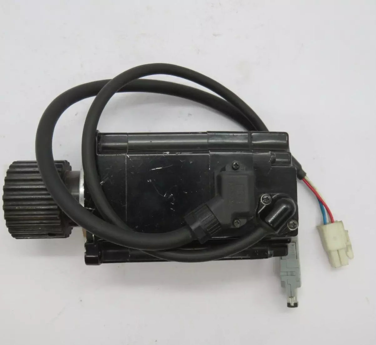 Yaskawa SGM7J-04AFC6S Servo Motor High Speed 200 VAC