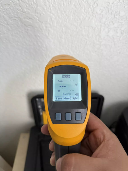 Fluke 568 IR Thermometer with Case and Manual