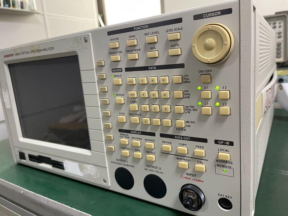 Advantest Q8384 Optical Spectrum Analyzer