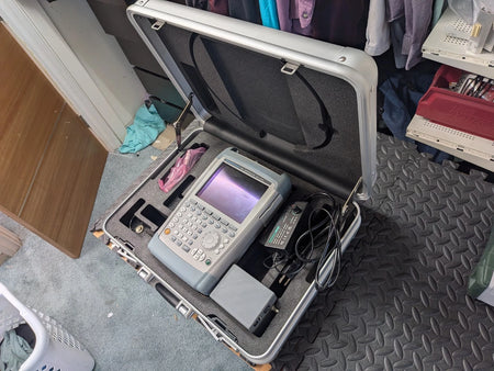 🔥Rohde & Schwarz R S Fsh20 K17 Handheld Spectrum Analyzer /Meter+Sensor !Cal'd!
