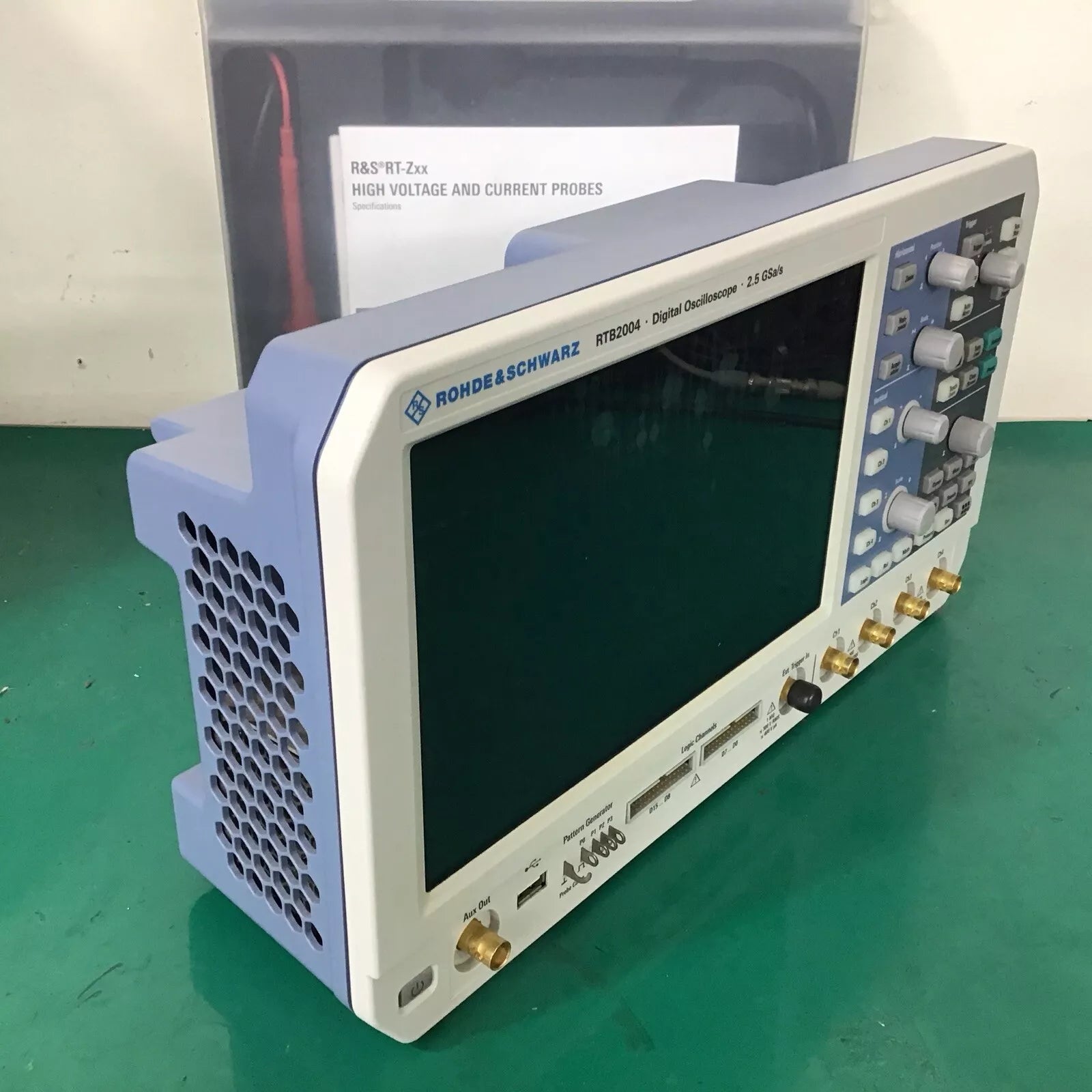 Rohde & Schwarz RTB2004 Digital Oscilloscope 300Mhz / 2.5Ghz 4Ch. HV Probe