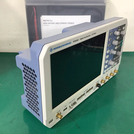Rohde & Schwarz RTB2004 Digital Oscilloscope 300Mhz / 2.5Ghz 4Ch. HV Probe