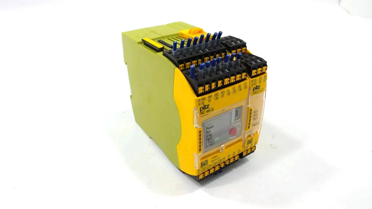 PILZ PNOZ mm0.2P 772002 Safety Relay + Pilz PNOZ S7 C