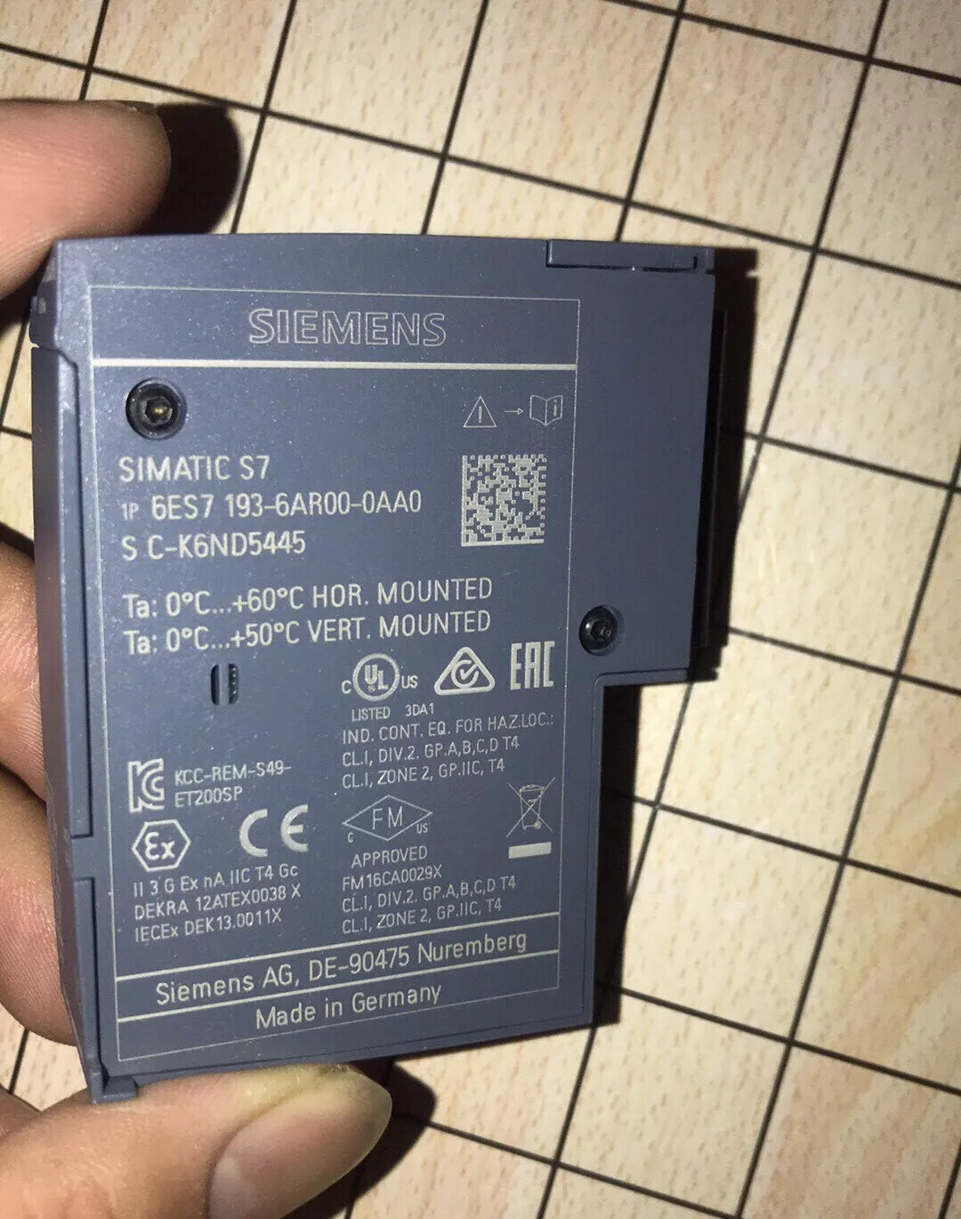 Siemens 6ES7193-6AR00-0AA0 ET-200 Bus Adapter 6ES7 193-6AR00-0AA0