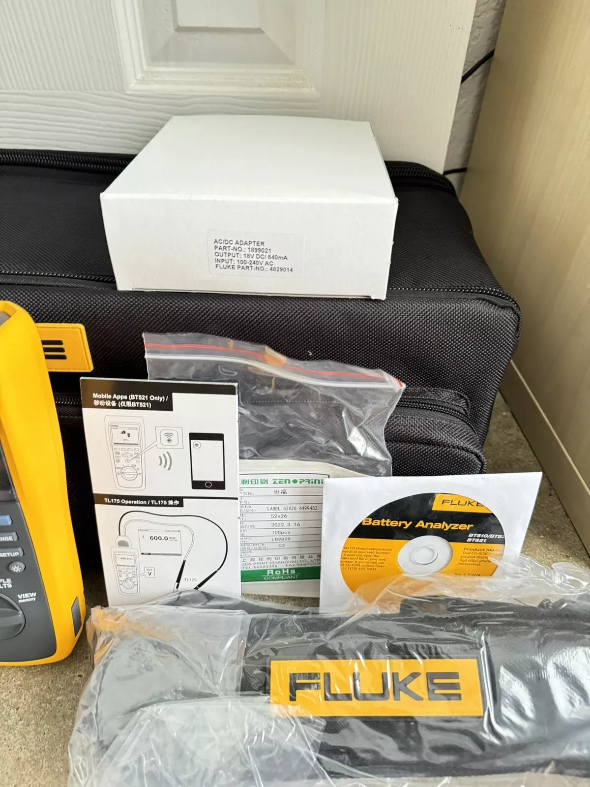 FLUKE BT520 Battery Analyzer Kit - New Sealed