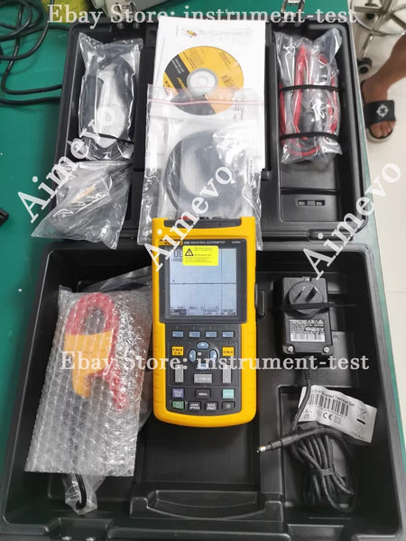 Fluke 125B Industrial Range 40MHz with Accessories