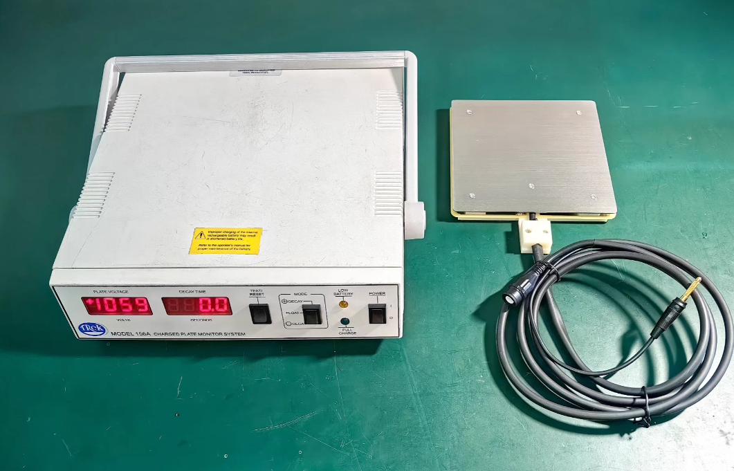 Trek 156A Charged Plate Monitor Analyzer System