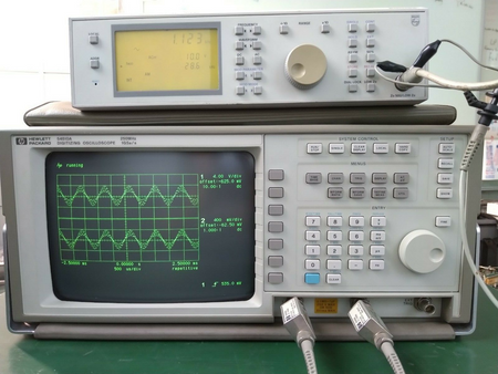 HP 54510A Digitizing Oscilloscope 250MHz, 1GSa/s w/HP 10441A probes *2pcs