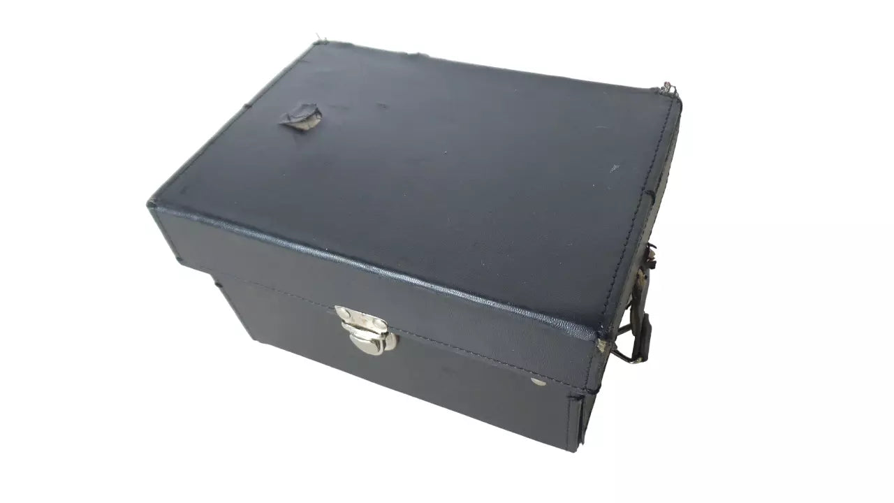 AVO MEGGER 210170 Tester for Electrical Insulation Testing