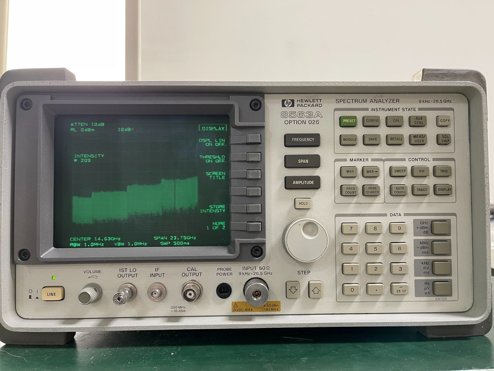 HP Agilent 8563A spectrum analyzer 9KHz to 26.5GHz w/ 85620A_01172 , Calibrated - XG eqpt