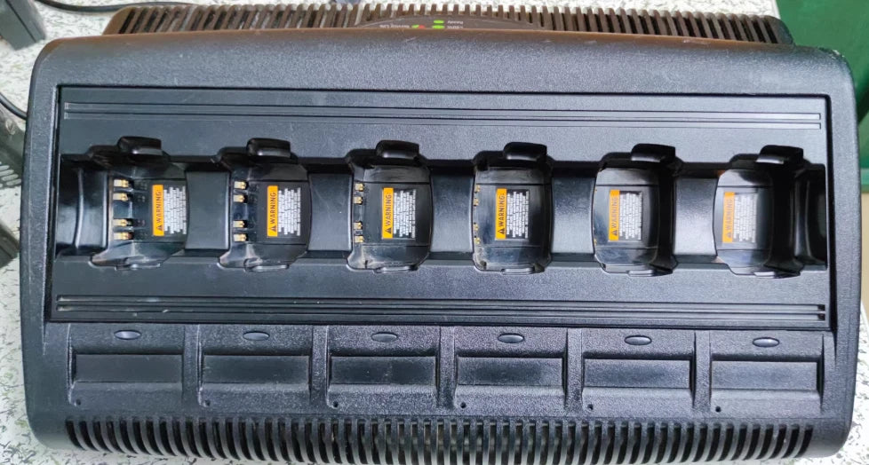 1pcs MOTOROLA Walkie-talkie Six-Link Smart Charger WPLN4197A